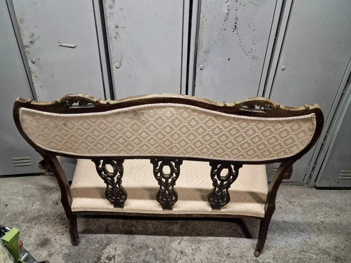 Antique chair - Image 1