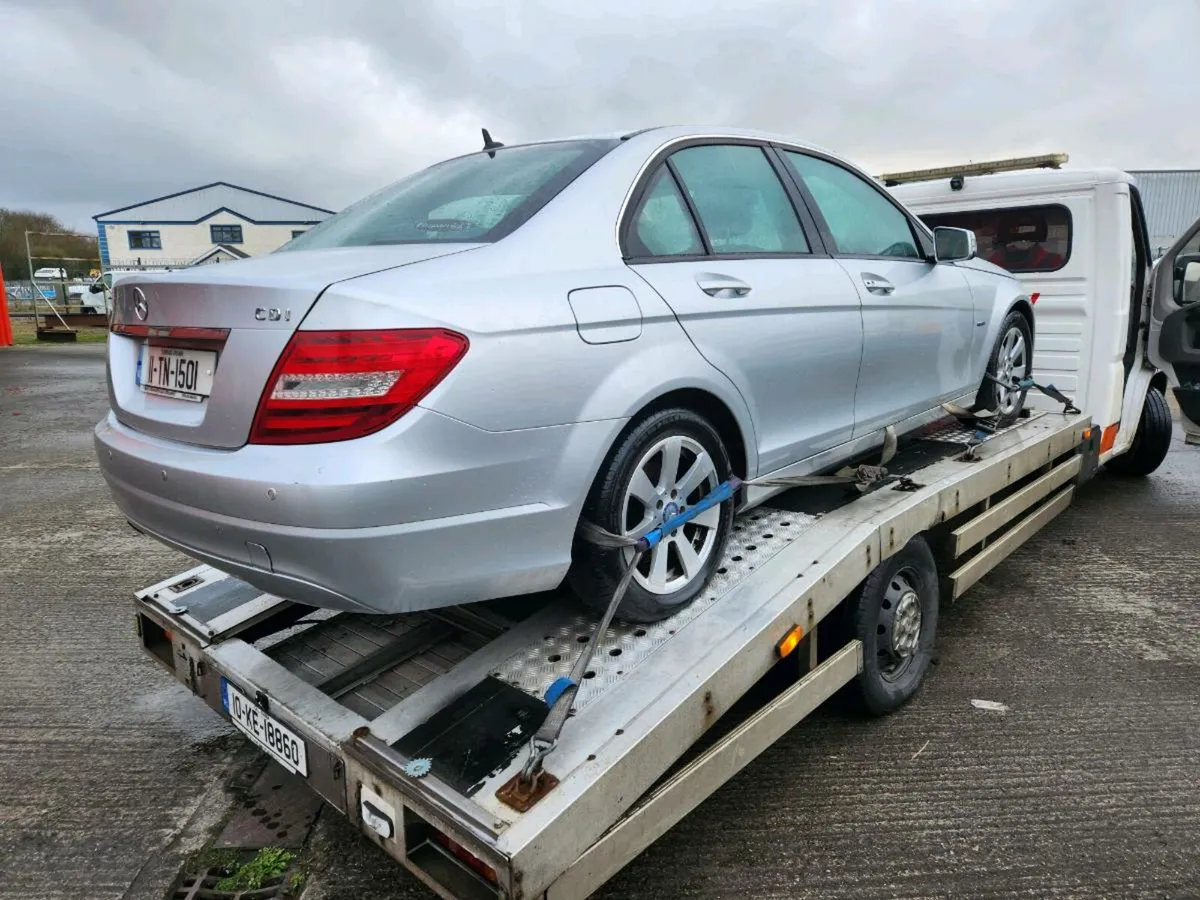Mercedes c220.  €1300 - Image 2