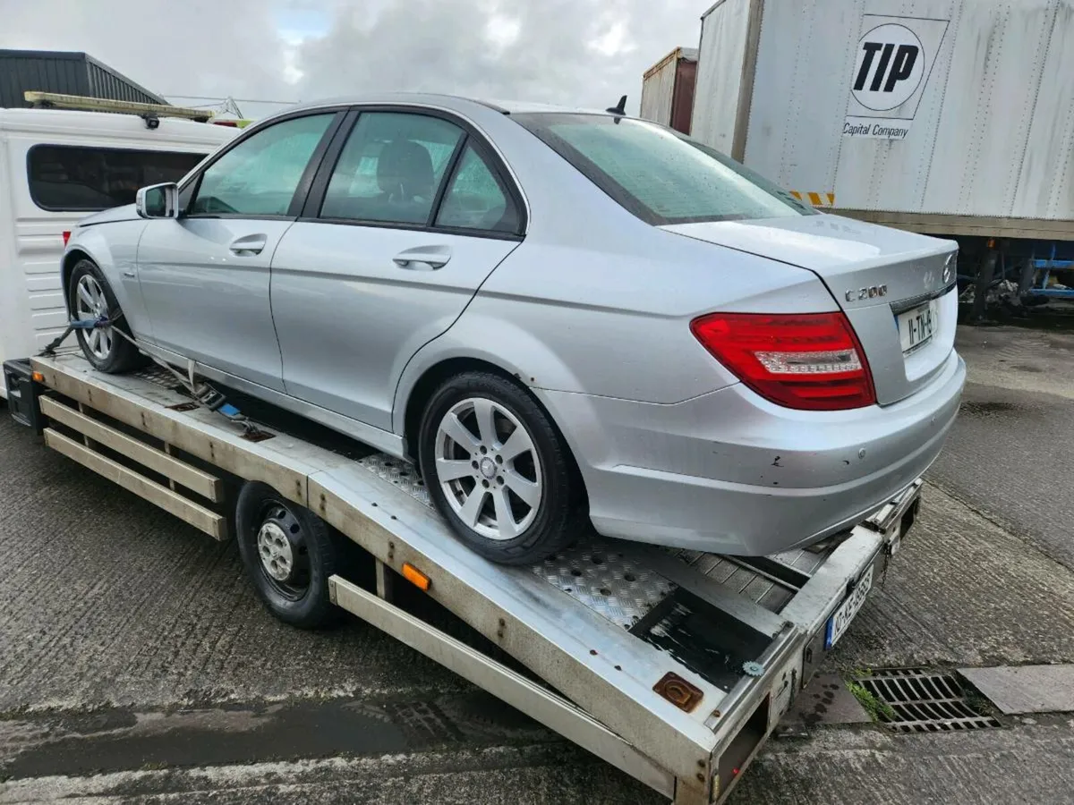 Mercedes c220.  €1300 - Image 4