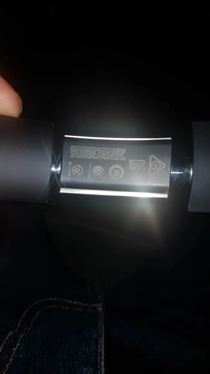 AKG Y500 - Bluetooth Headphones - Image 2