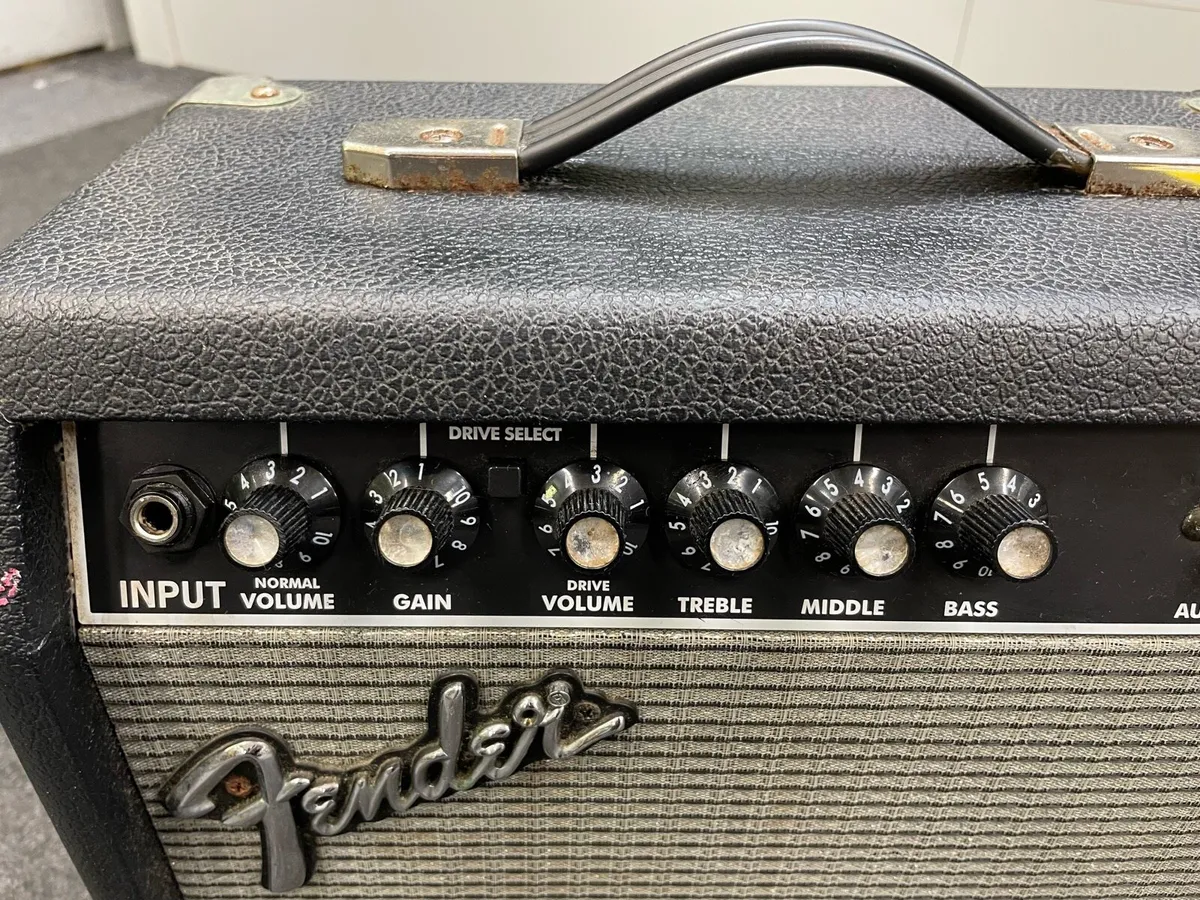Fender Frontman 15G Amplifier - Image 2
