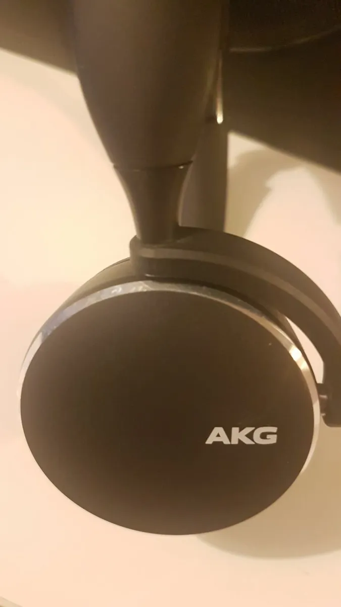 AKG Y500 - Bluetooth Headphones - Image 1