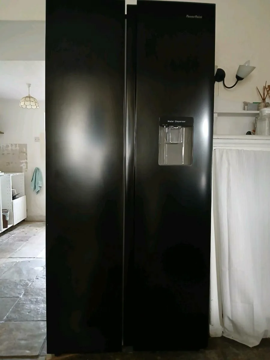 Fridge freezer - Image 1