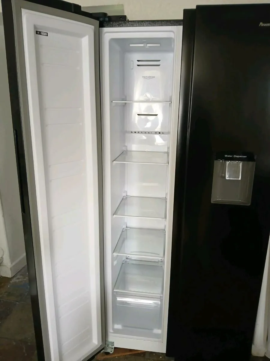 Fridge freezer - Image 4