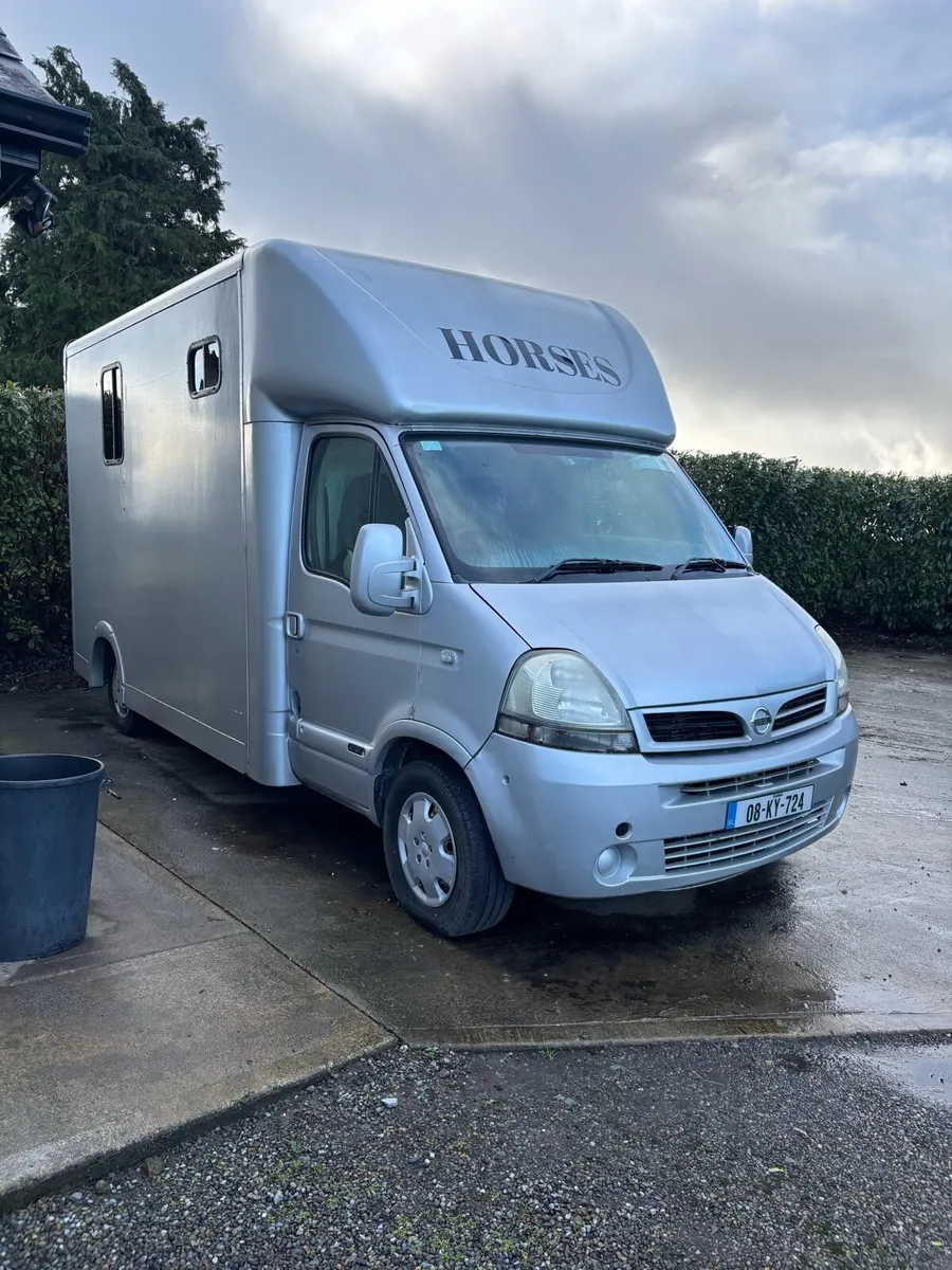 2008 Two horse 3.5 Tonne Lorry - Image 2