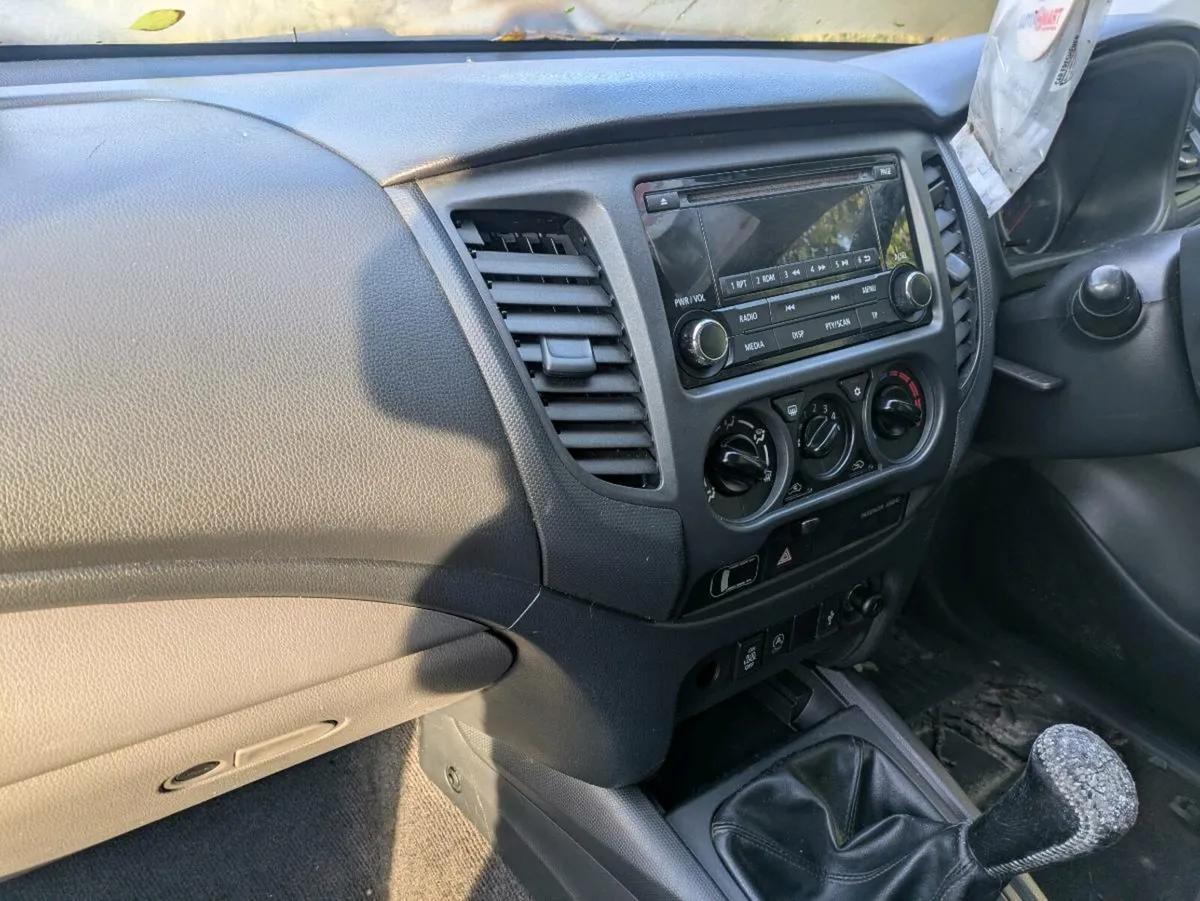 Mitsubishi l200 - Image 3