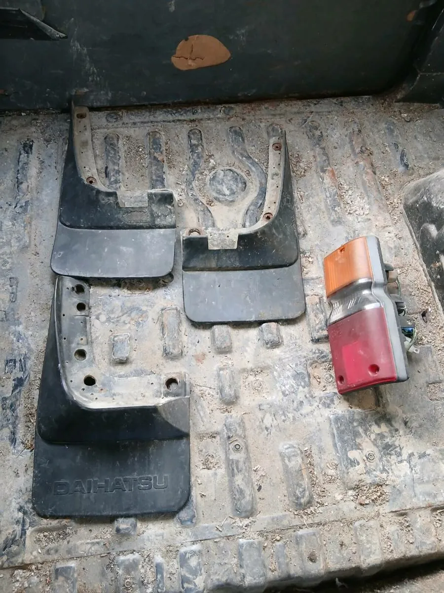 1993 daihatsu fourtrak 2.8 - Image 3