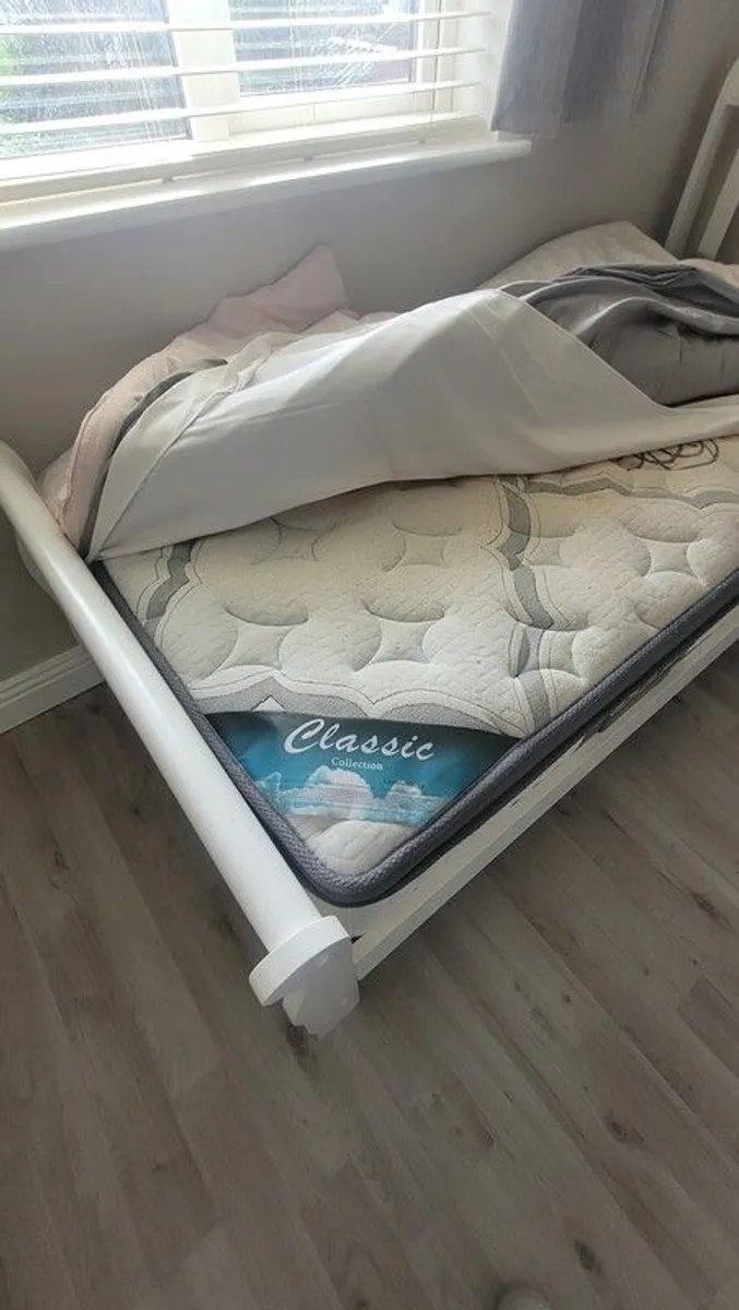 single bed - Image 3