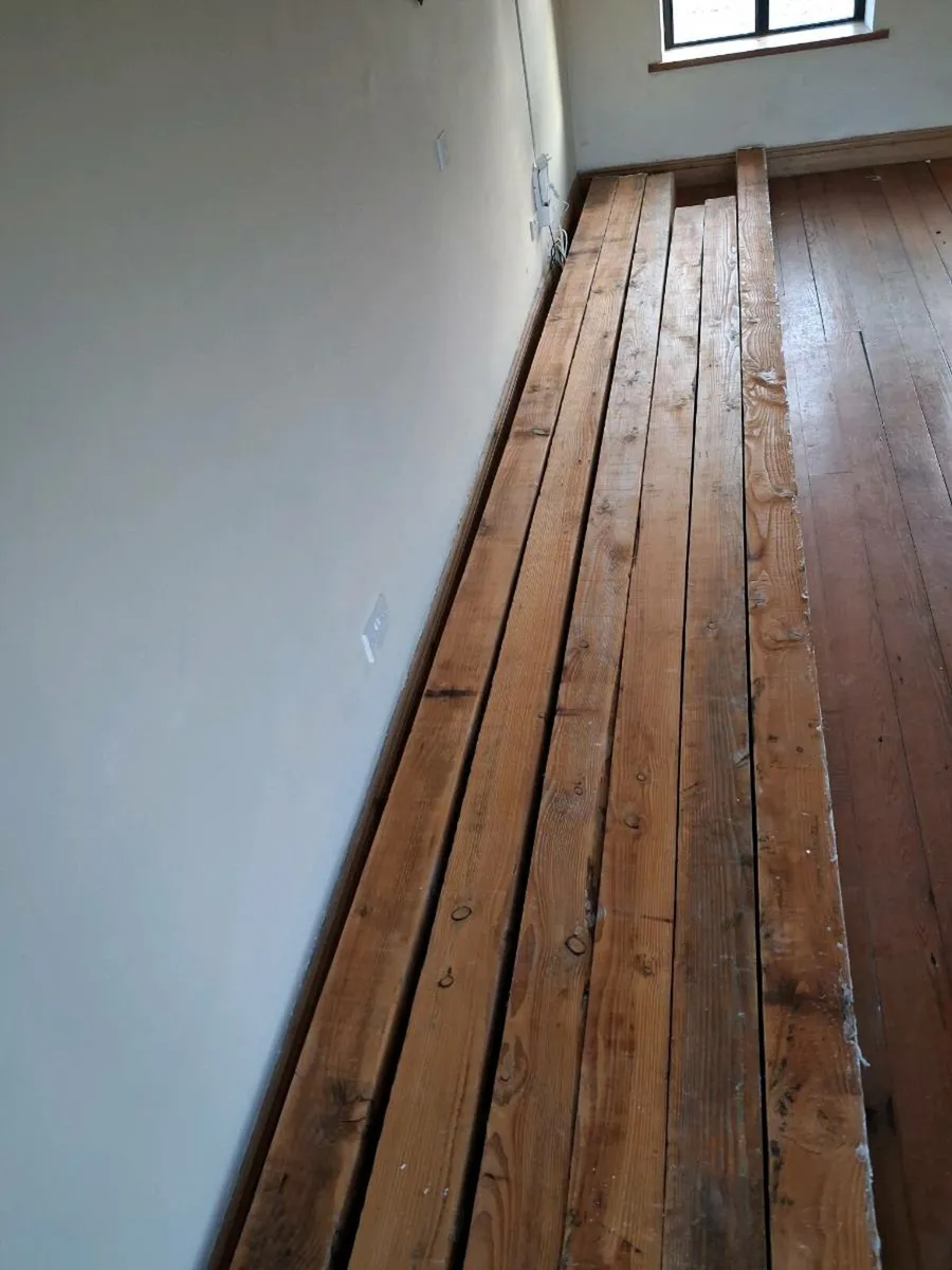 ...wooden beams... - Image 3