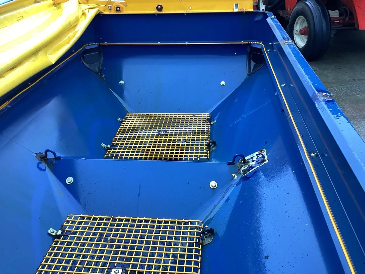 6 SPREADERS RAUCH BOGBELL 8 FT DISK MOWER SE PICT - Image 3