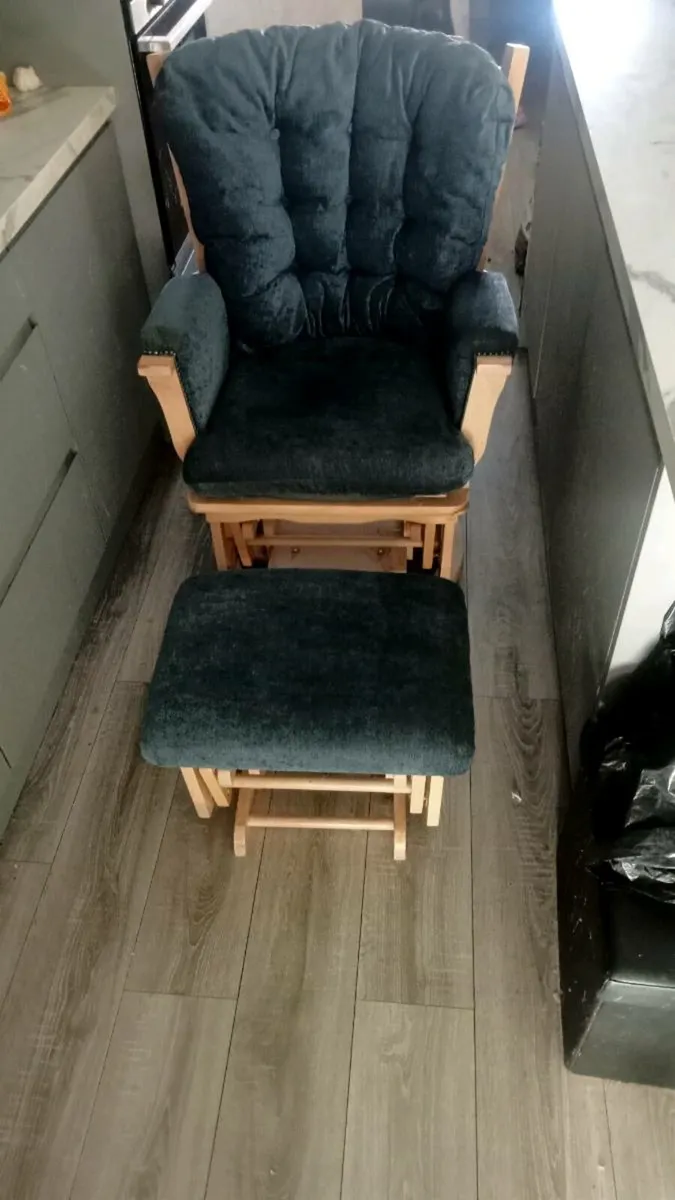 Rocking chair - Image 1