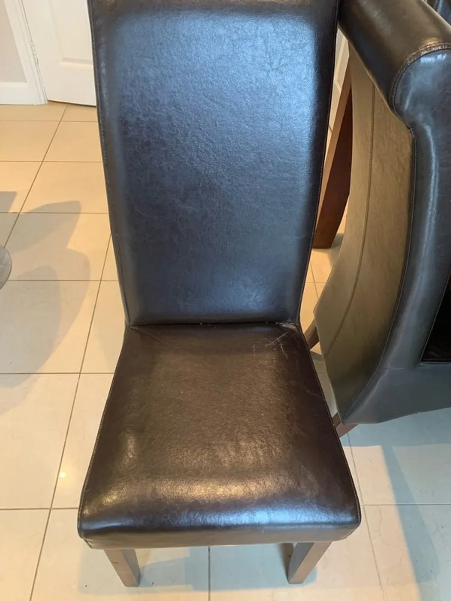 Solid wood - mahogany table & chairs - Image 2