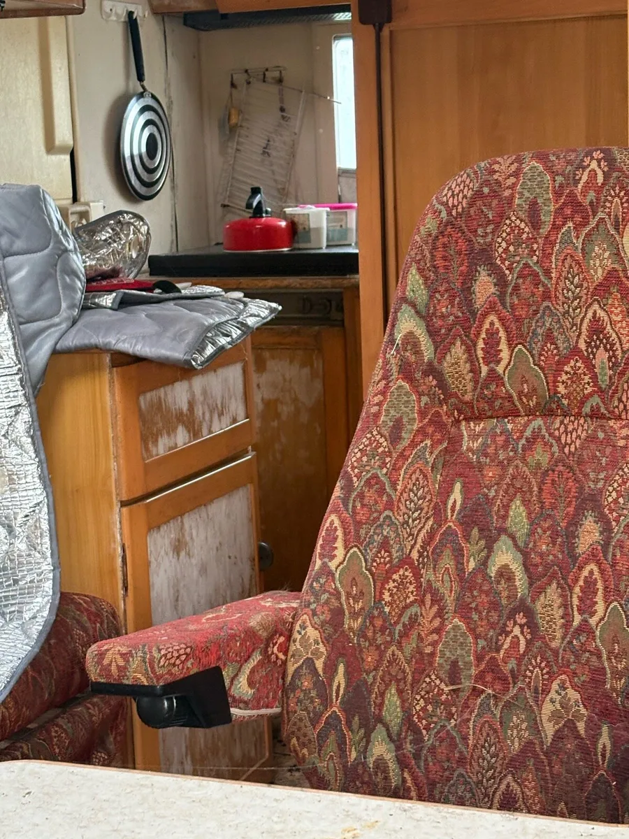 Hymer camper - Image 2