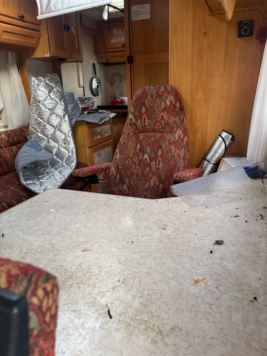 Hymer camper - Image 4