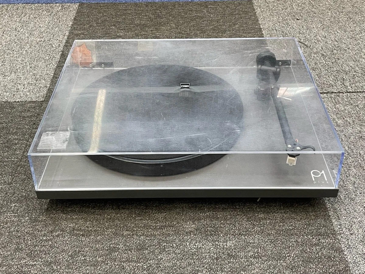 Rega Planar 1 Plus Turntable - Image 2