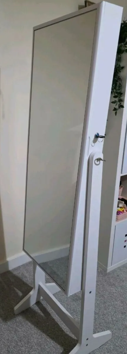 Lockable Jewellery Storage Mirror Armoire Freestan - Image 2