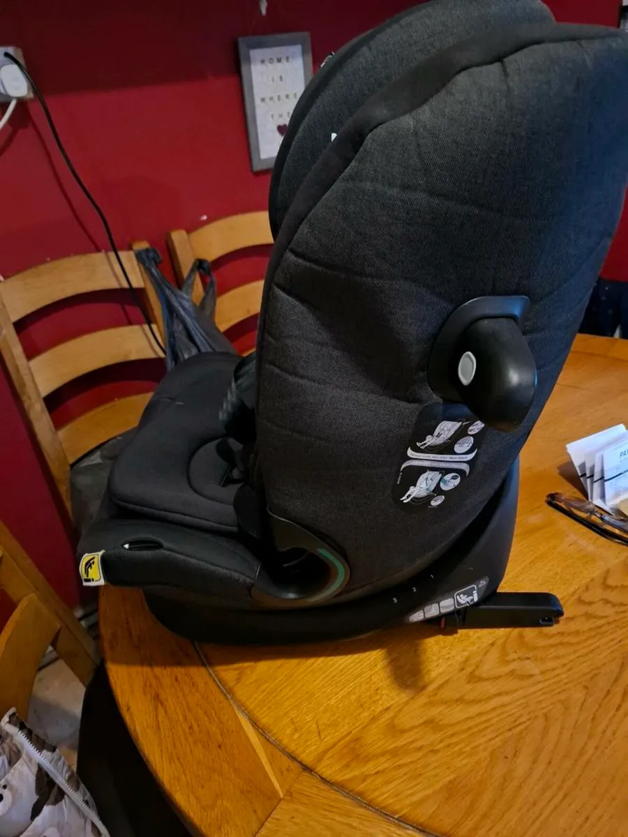 Car seat - Image 4
