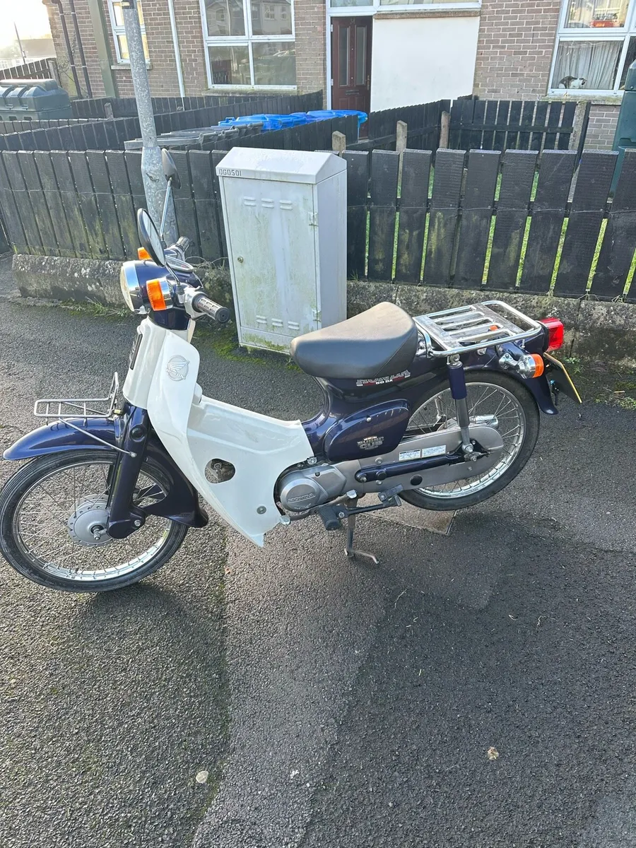 2000 Honda C50 Super Cub.  C90 C70 - Image 1