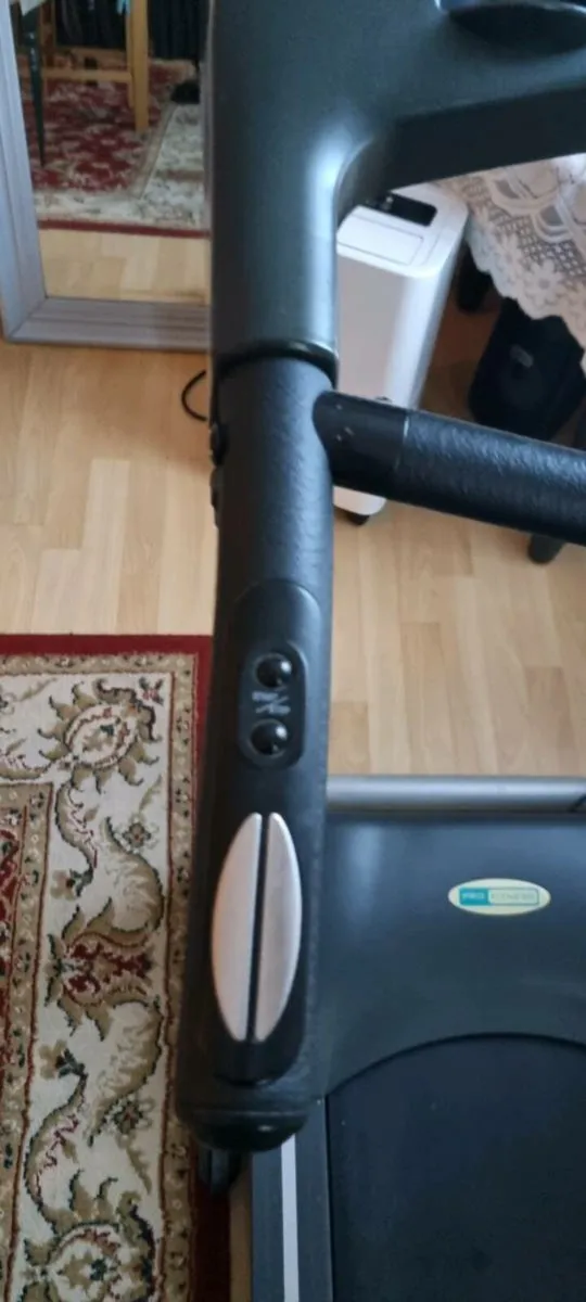 Treadmill - Electric/Profitness - Image 4