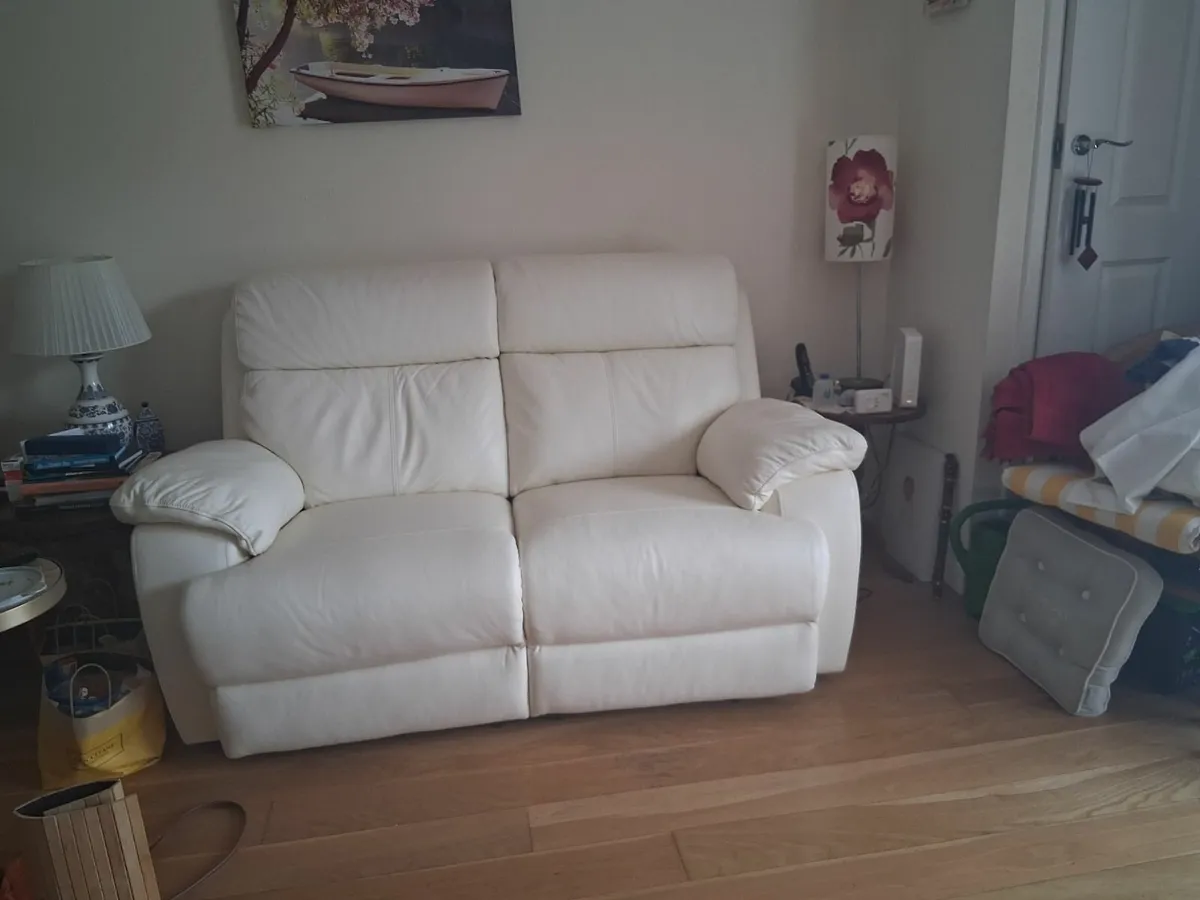 Kelli cream Sofa - Image 4