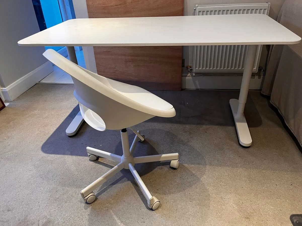 Adjustable height Desk and Swivel Chair - Image 1