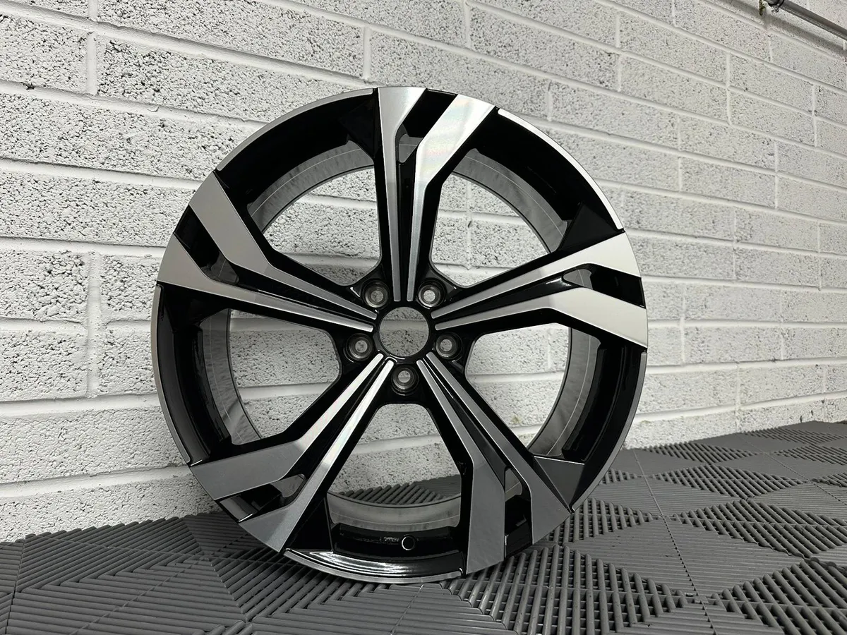 20" Audi Sportsback Alloys A4 A6 Q3 Q5 Skoda Golf - Image 2