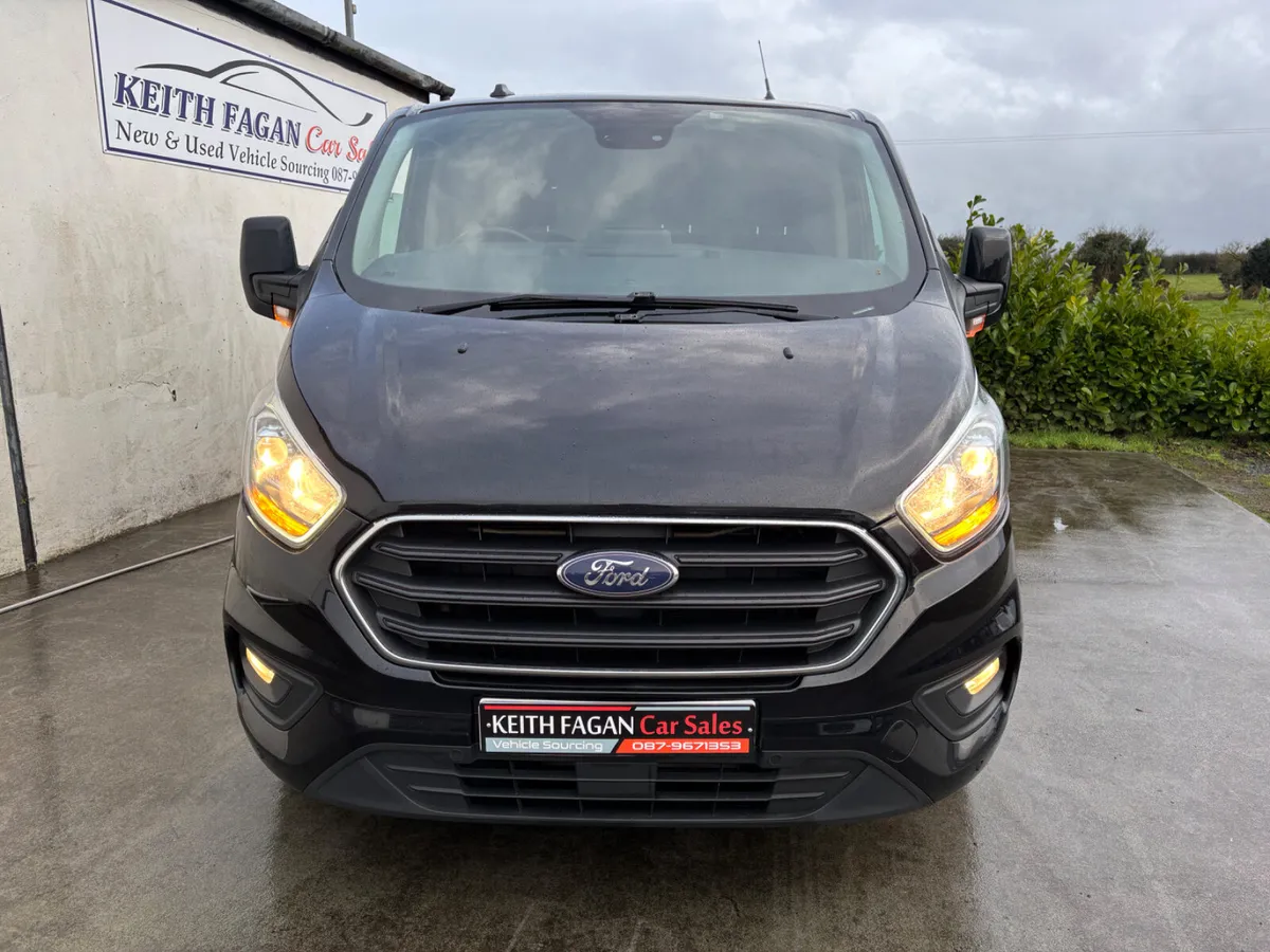 Ford Transit Custom 2022 - Image 2