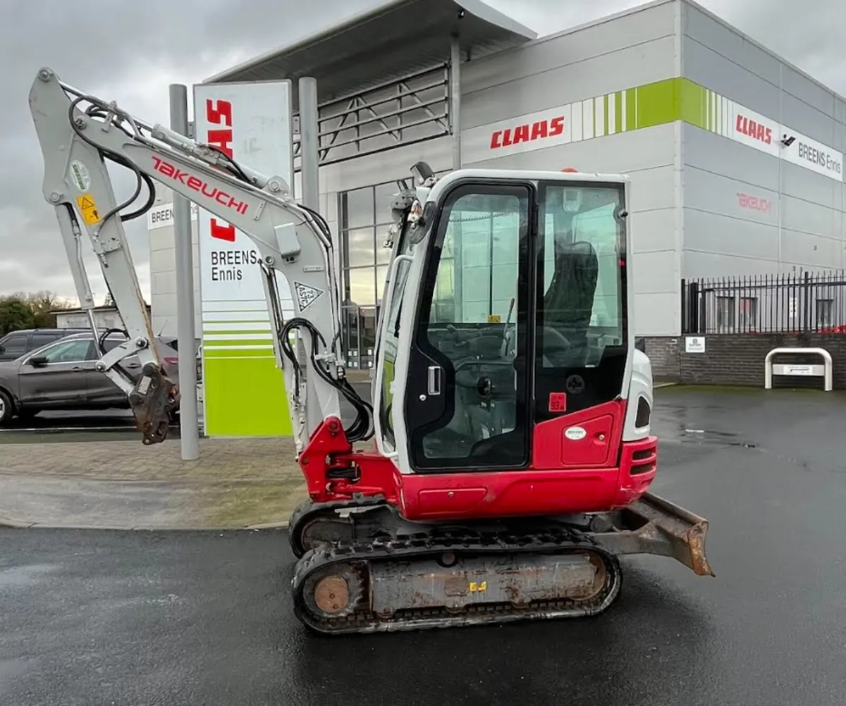 Takeuchi TB230 Mini Digger - Image 3