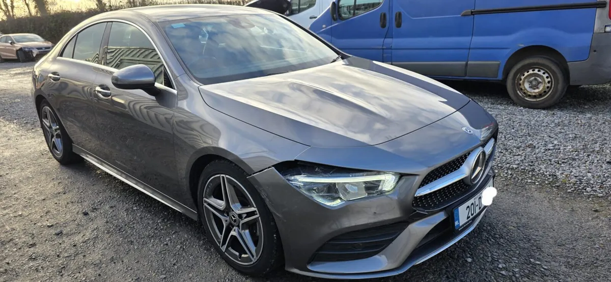 201 MERCEDES CLA AUTO - Image 3