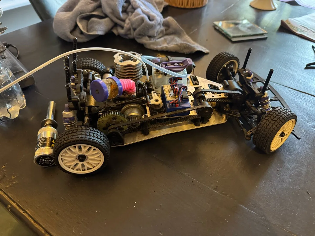 Cen GX1 Nitro RC Car - Image 1