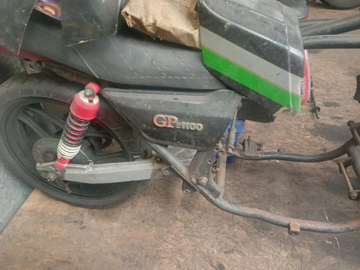 Gpz 1100 parts - Image 1