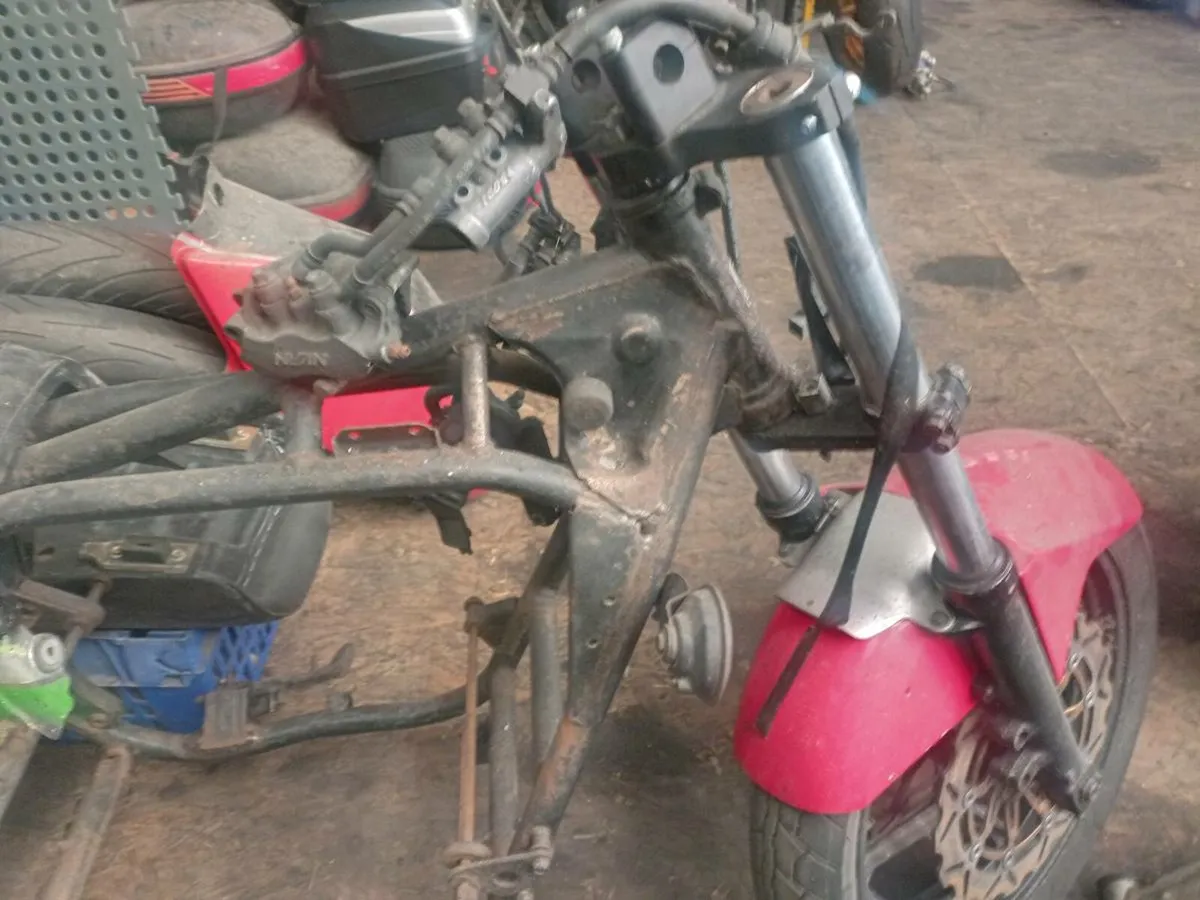 Gpz 1100 parts - Image 2