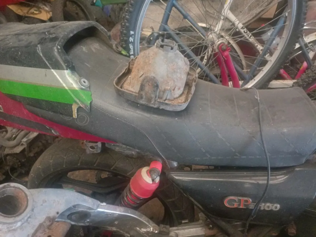 Gpz 1100 parts - Image 4