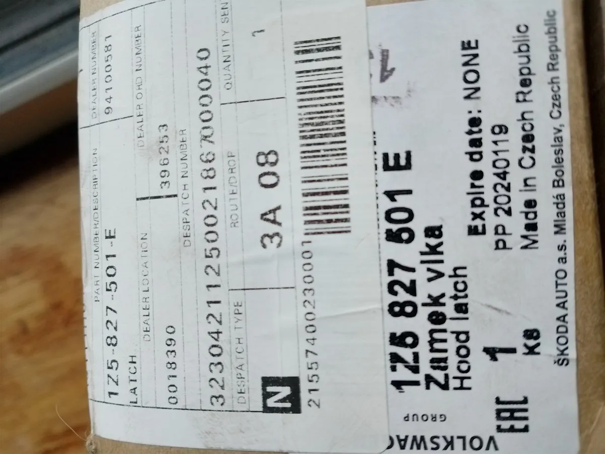 Skoda Octavia 1.6D 2011 - Top Boot Lock (New) - Image 4