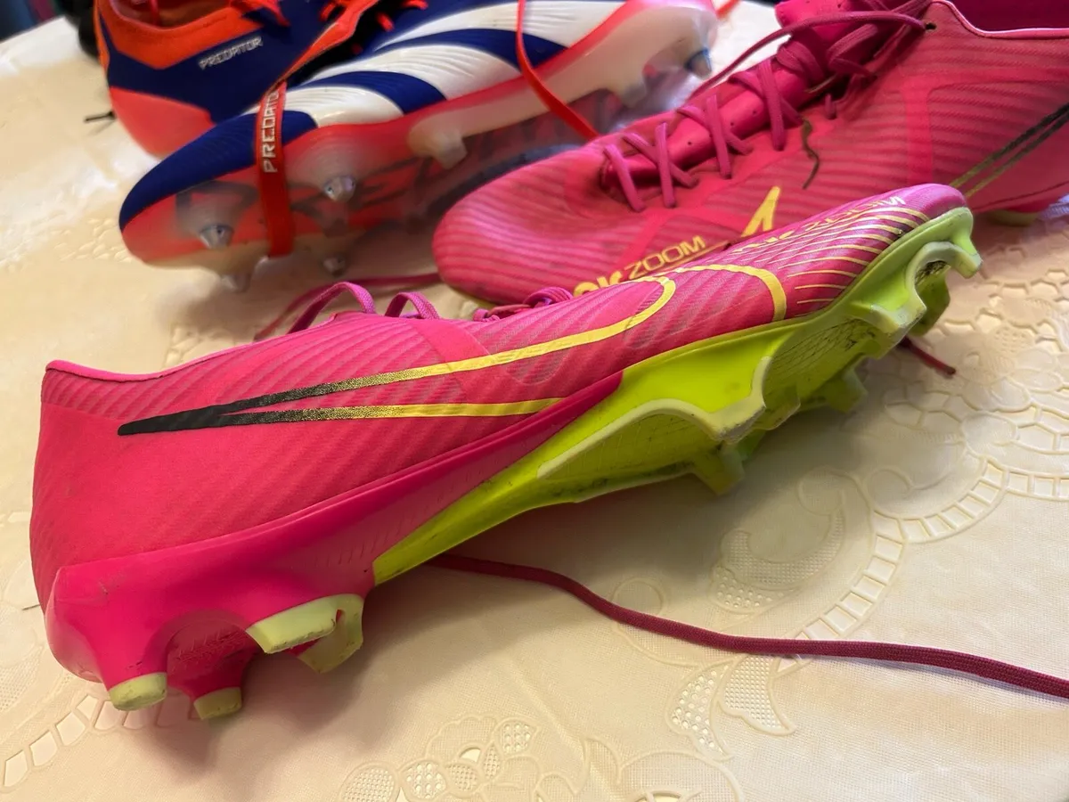 Football boots - Image 2