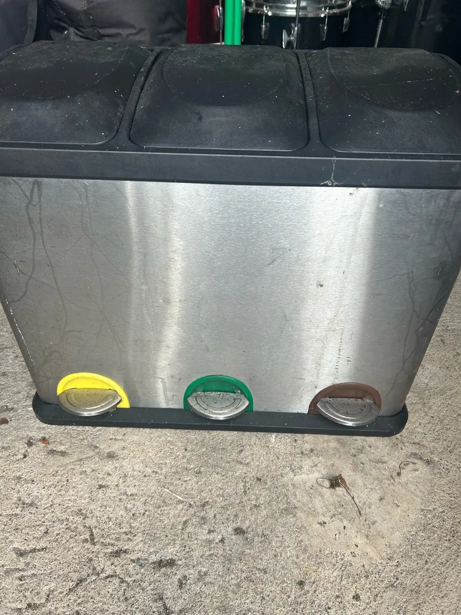 Trio of bins - Image 1