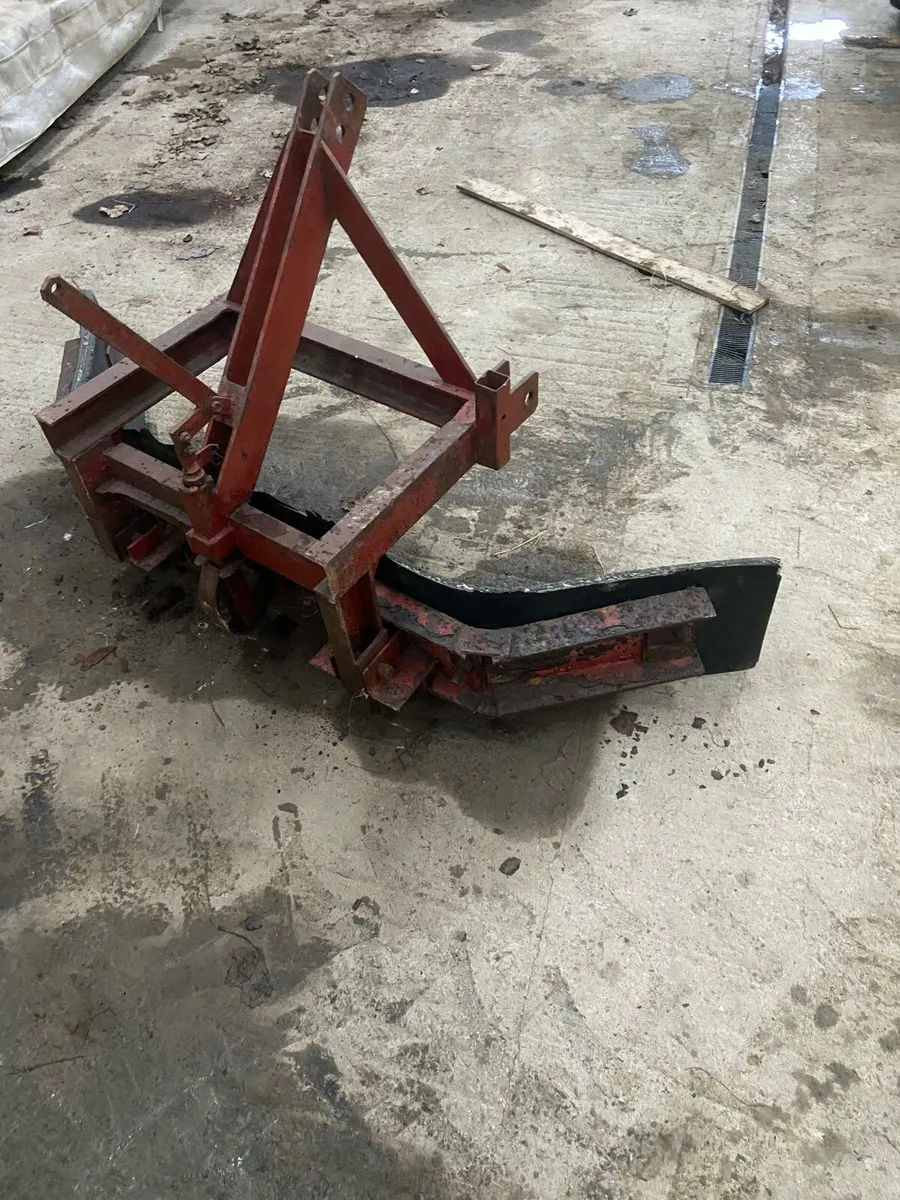 Tractor Yard scraper - Image 2