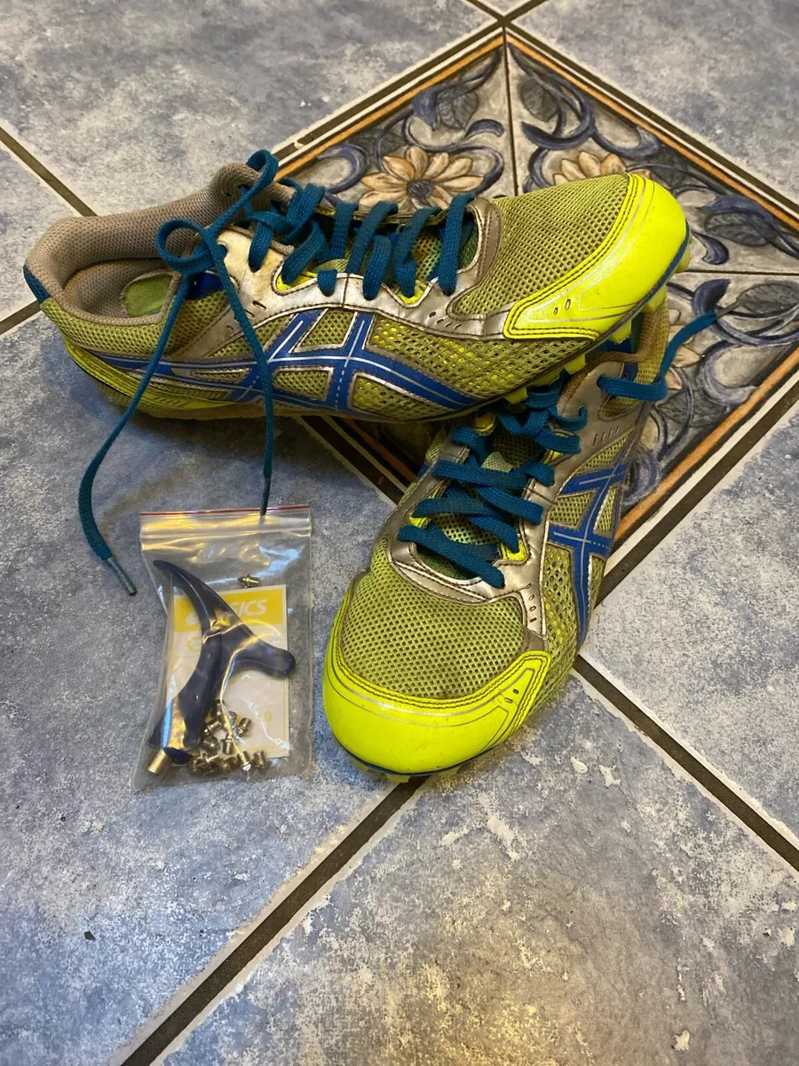 ASICS Men’s UK 9.5 Spikes Running