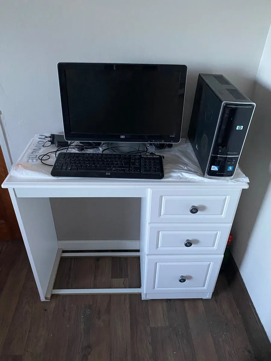 Computer desk/ makeup station & stool/ desk chair - Image 1