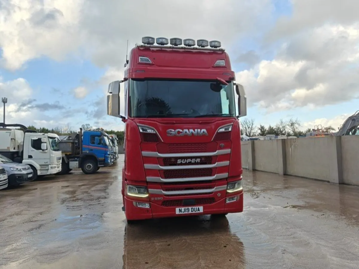2019 Scania S650 V8 6x2 Streamline Topline - Image 2