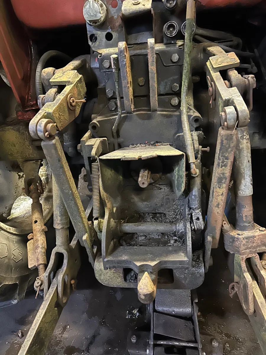 Dromone Hydraulic Hitch For A 4 Cylinder Fiat - Image 1