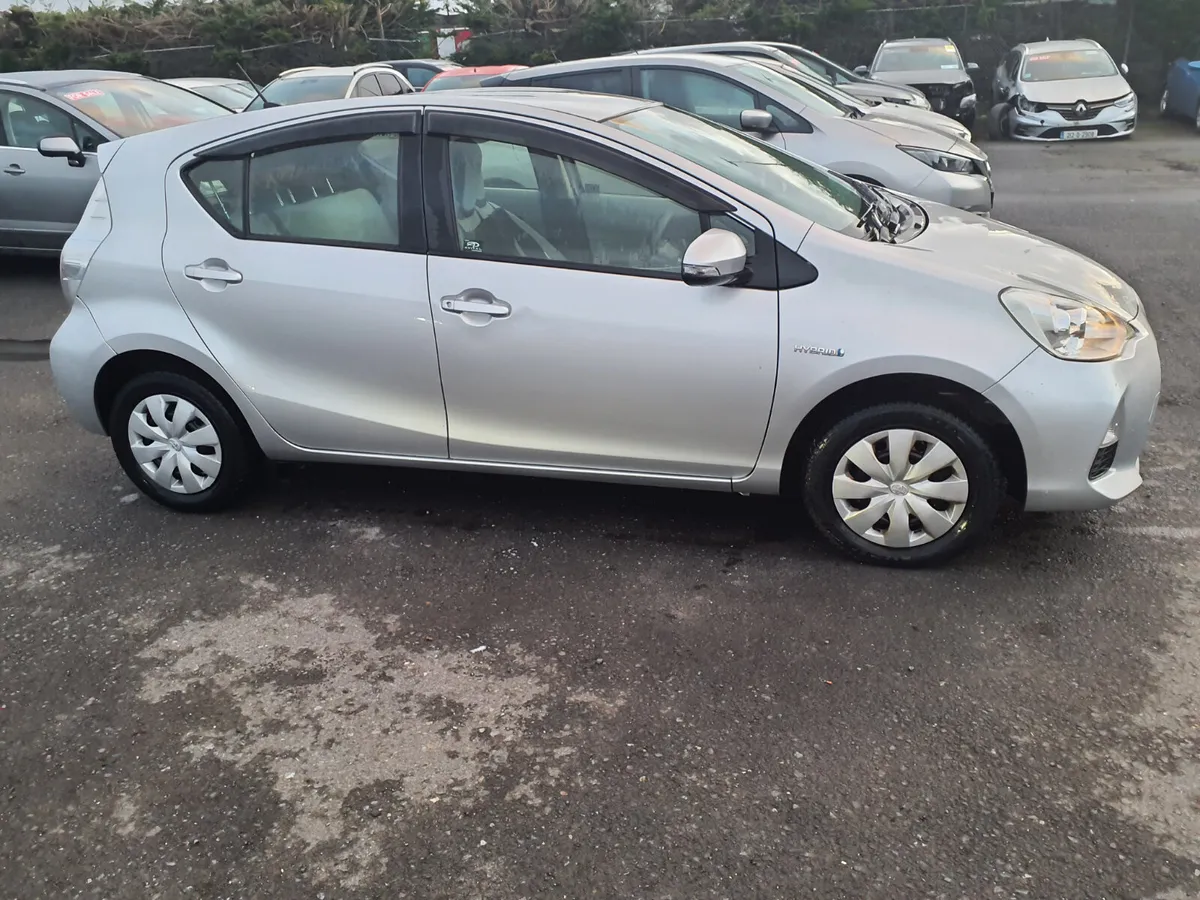 Toyota Aqua 2014 attempted theft  only 140,000 km - Image 2