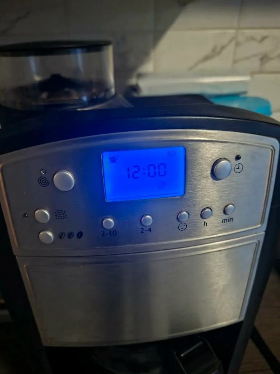 Russell Hobbs Coffee Machine - Image 3