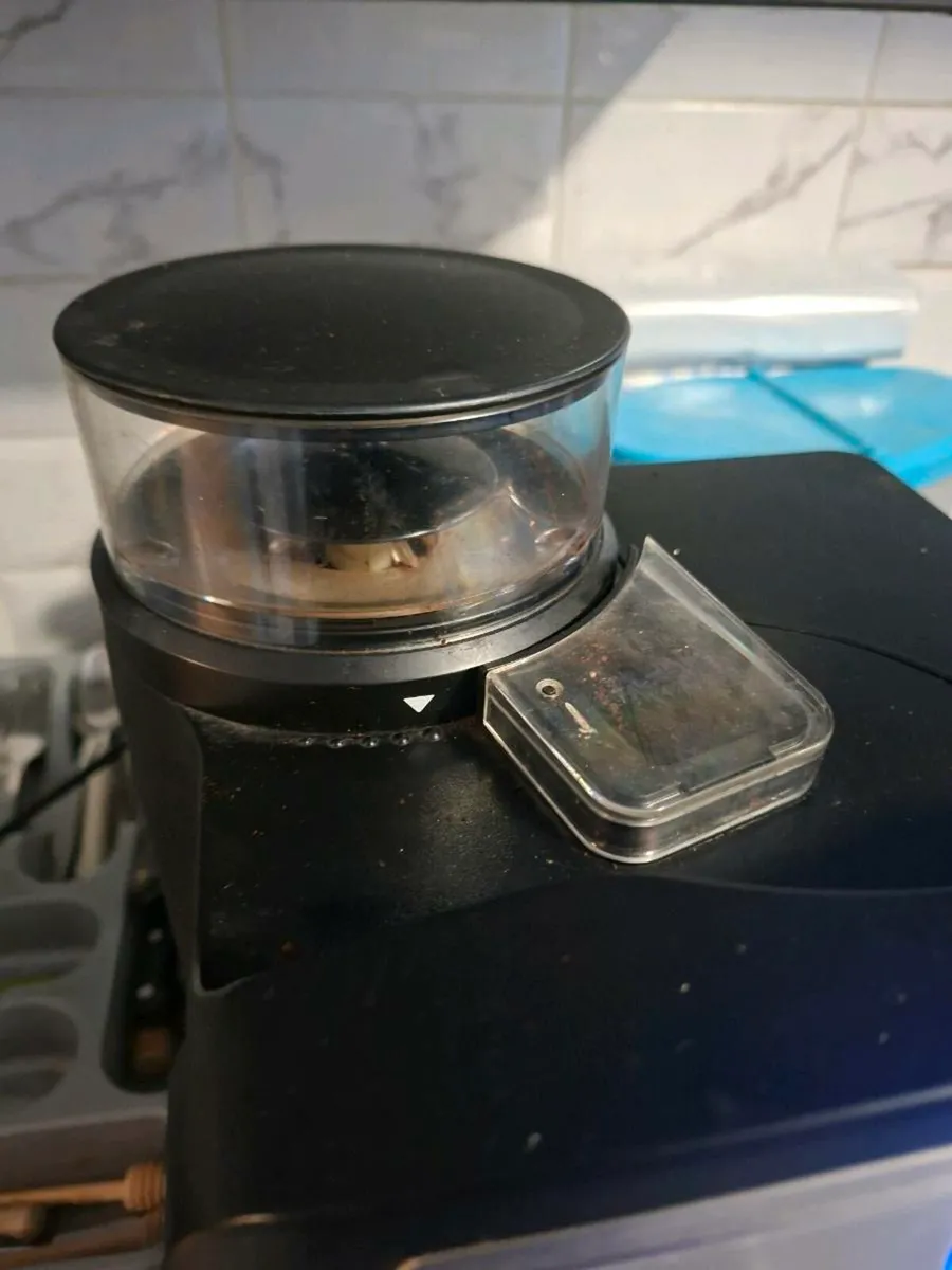 Russell Hobbs Coffee Machine - Image 4