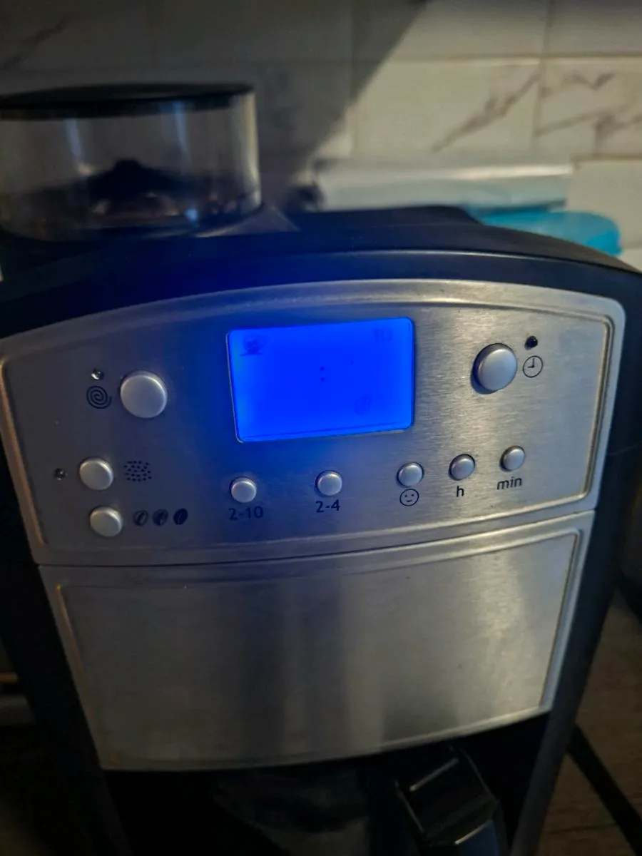 Russell Hobbs Coffee Machine - Image 2