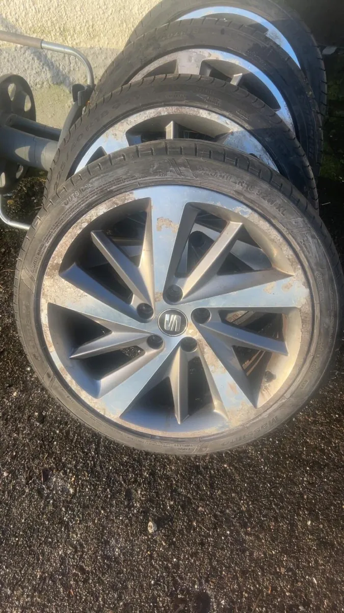 Alloy wheels - Image 4