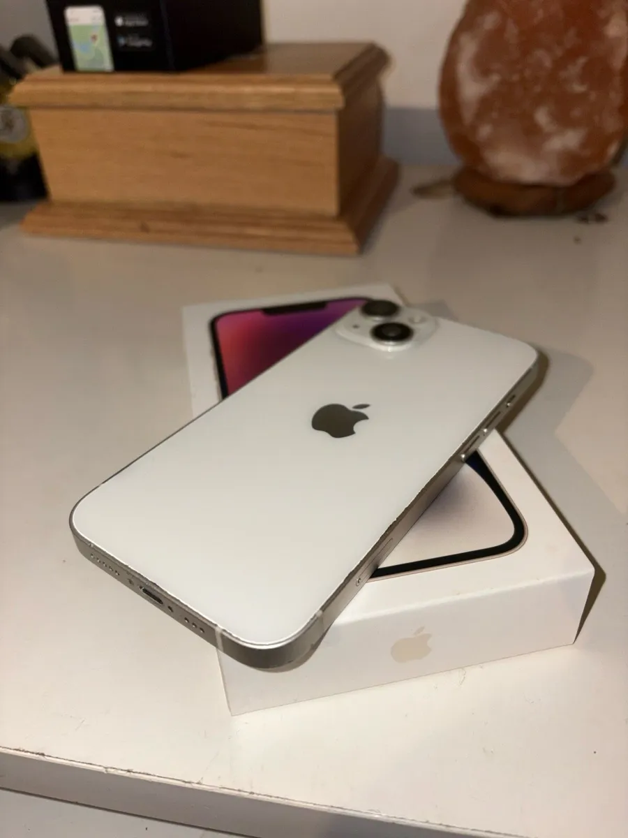 iPhone 14 - Image 1