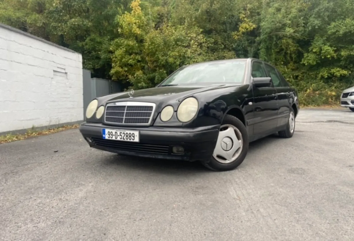 Mercedes E200 - Image 1