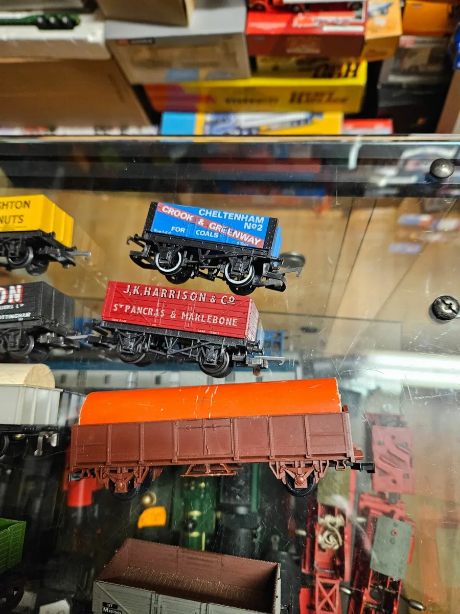 Hornby OO Gauge Wagons - Image 2
