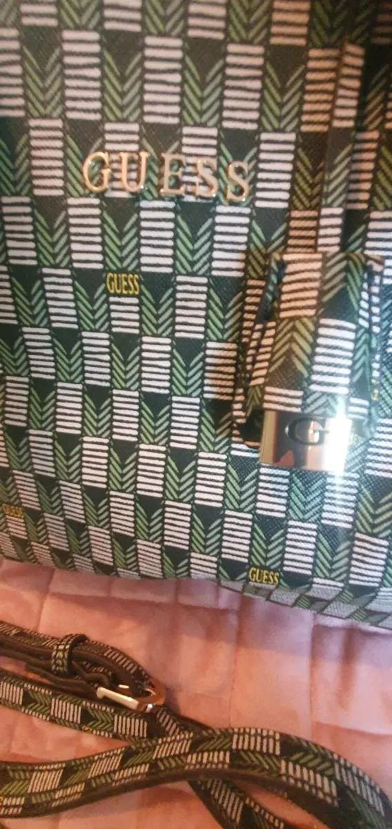 Guess Handbag - Image 3